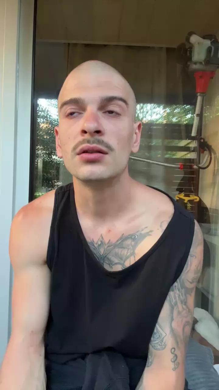 Greyoff on Cam4 