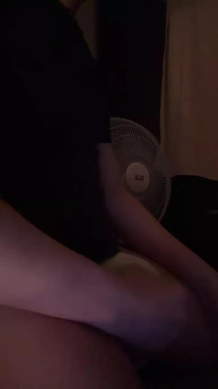 H233gg on Cam4 