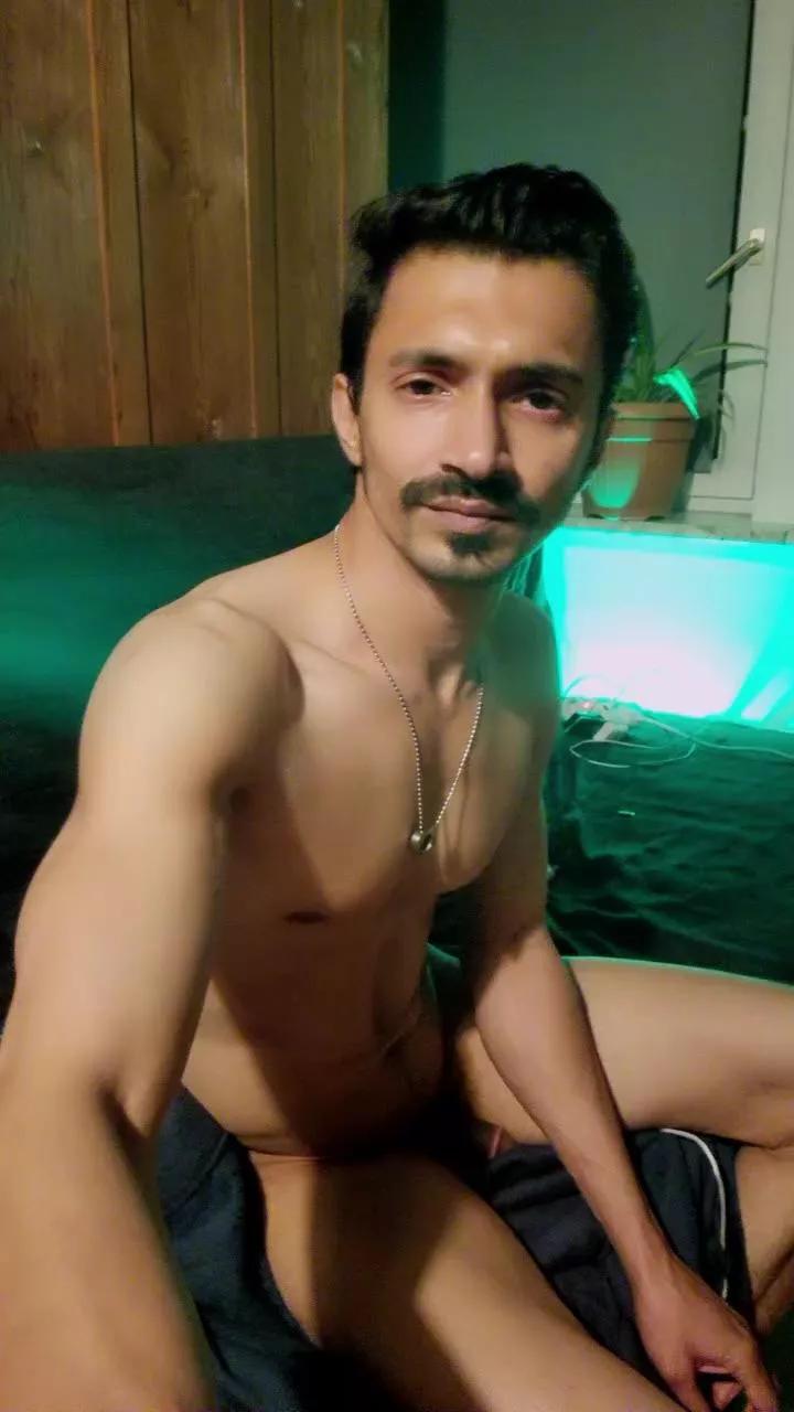 hotboy7005 on Cam4 