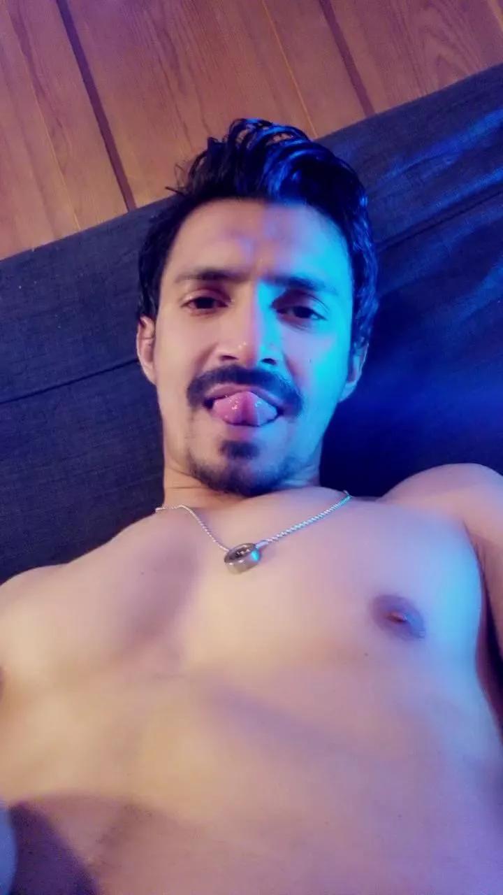 hotboy7005 on Cam4 