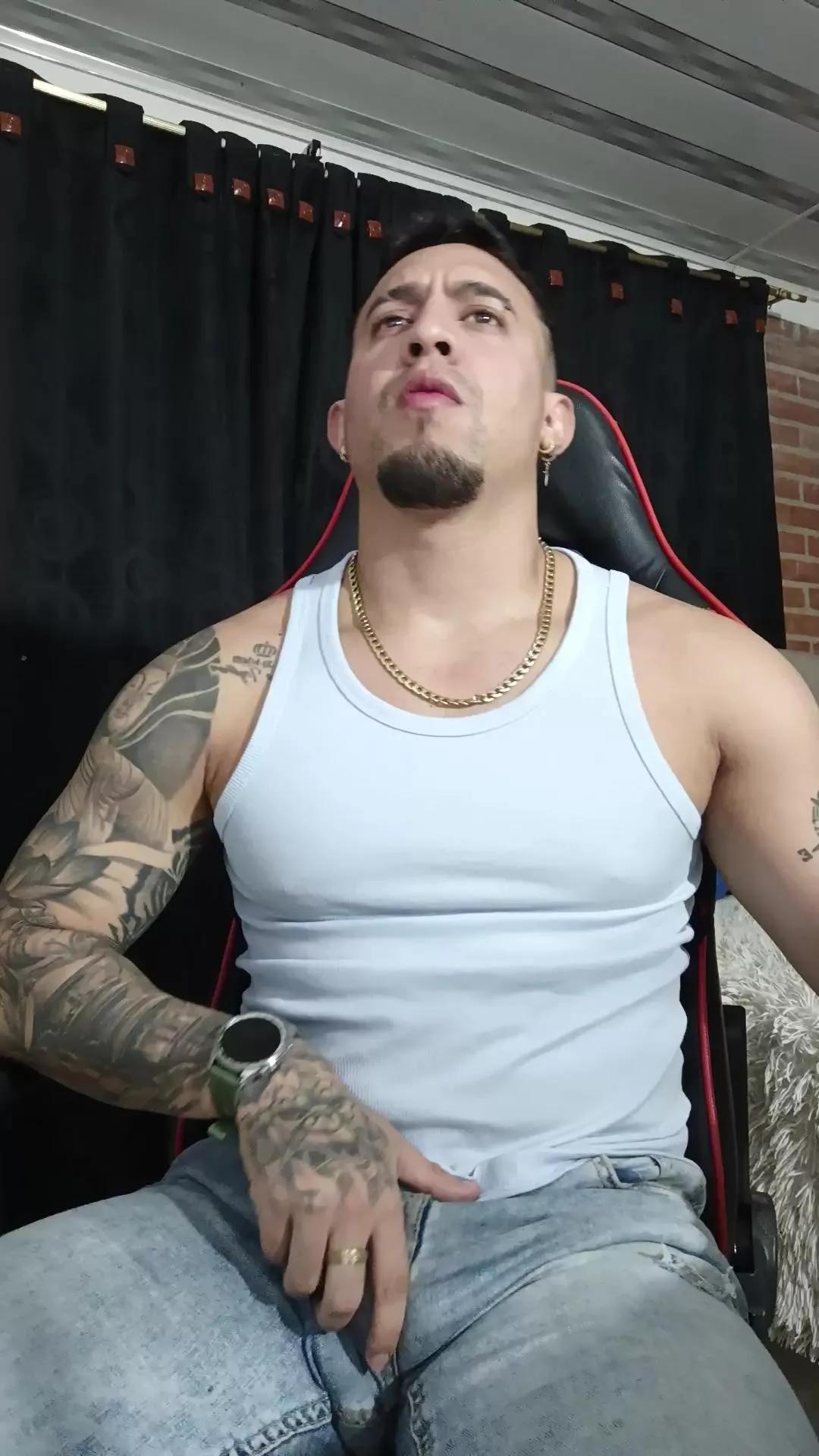 Im_massimo777 on Cam4 