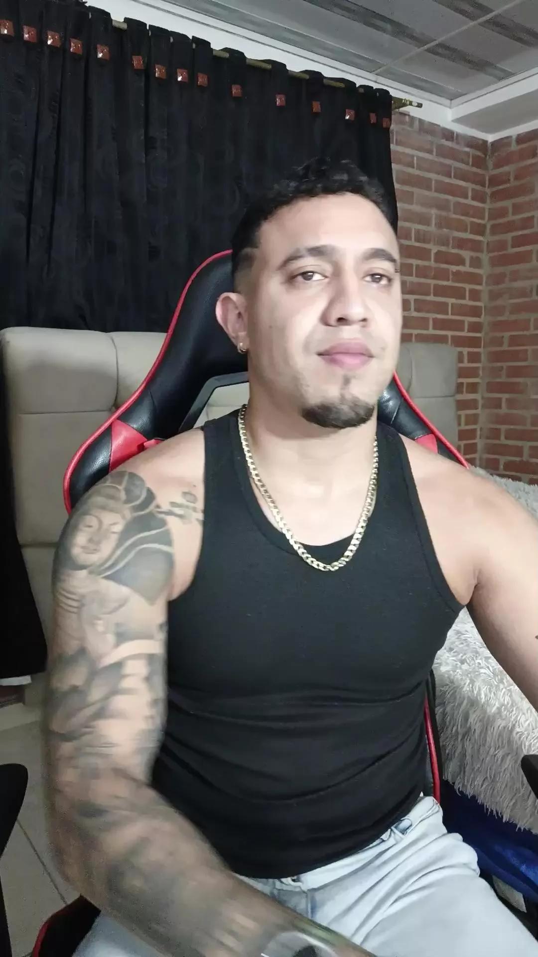 Im_massimo777 on Cam4 