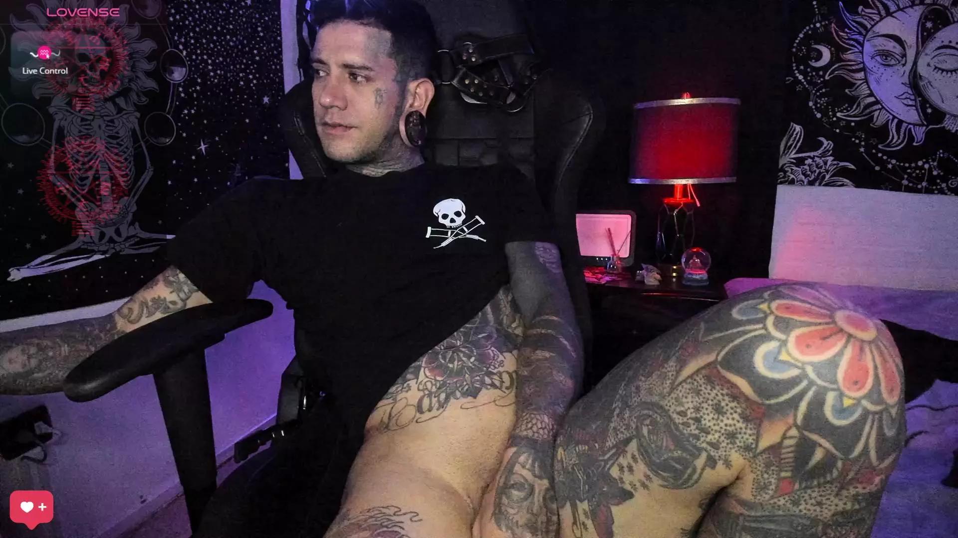jhonny_ackerman on Cam4 
