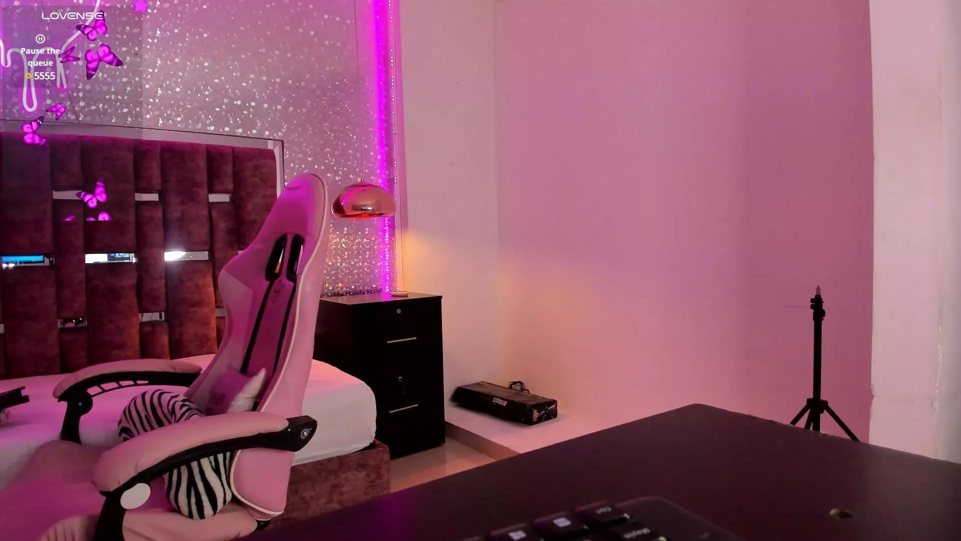 KylieVictoria_