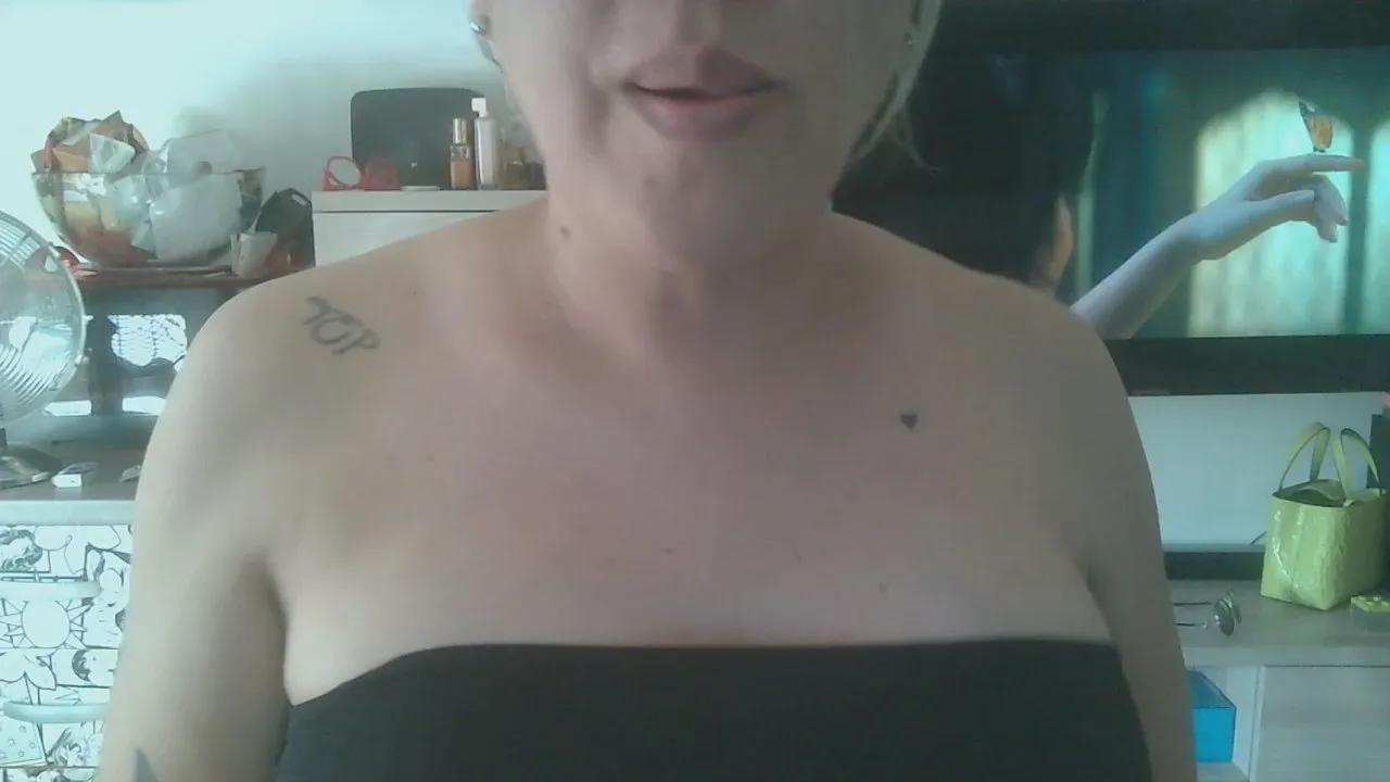 laylasan071 on Cam4 