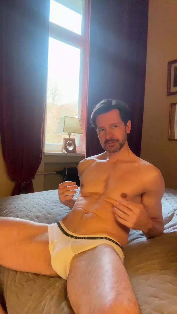 manuel555 on Cam4 