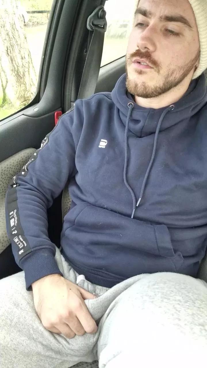 Mikev47 on Cam4 