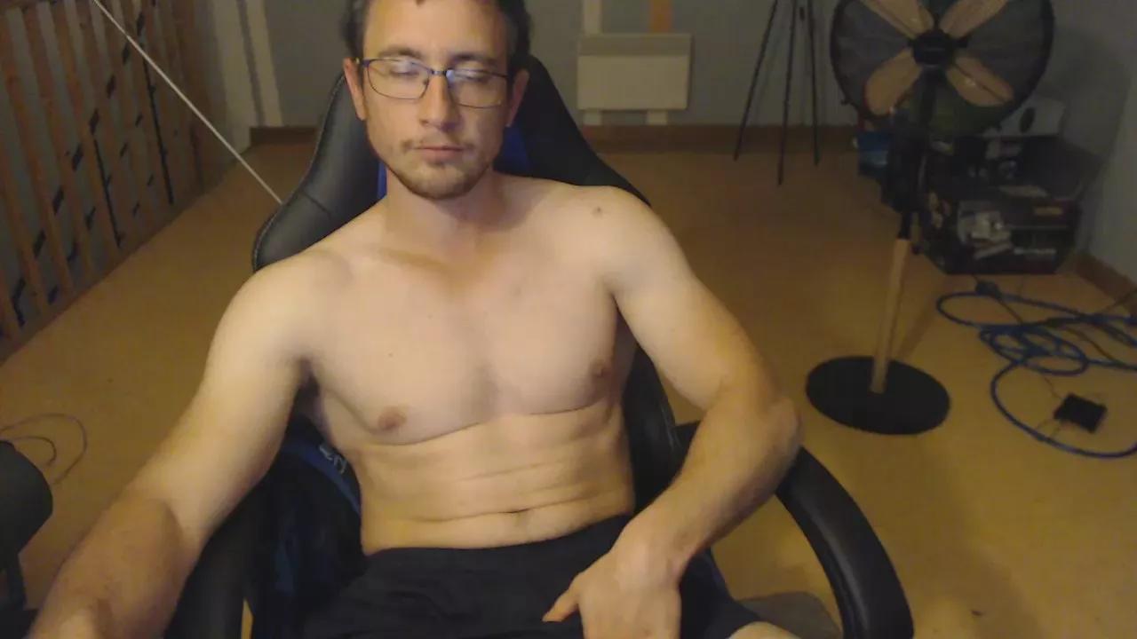 minothor on Cam4 