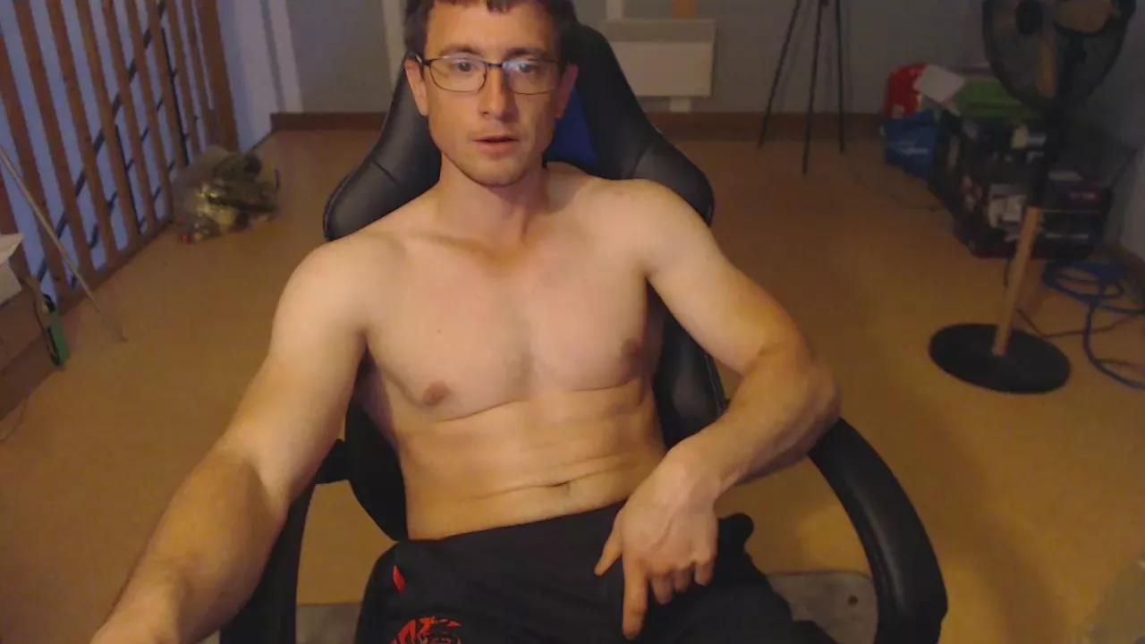 minothor on Cam4 