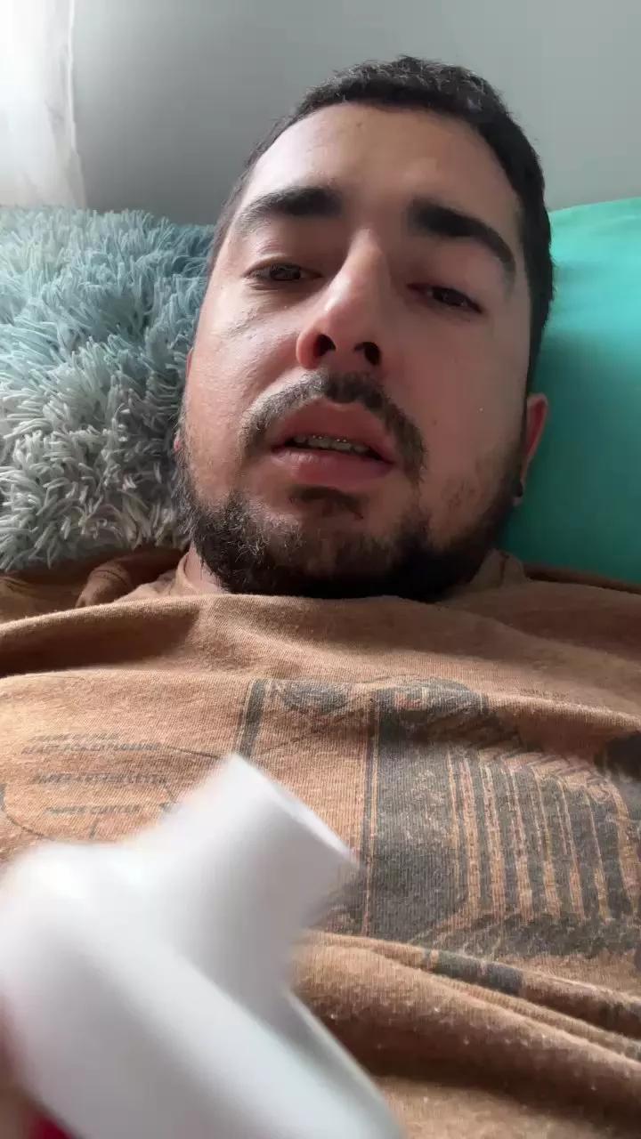 Nickoolas96 on Cam4 