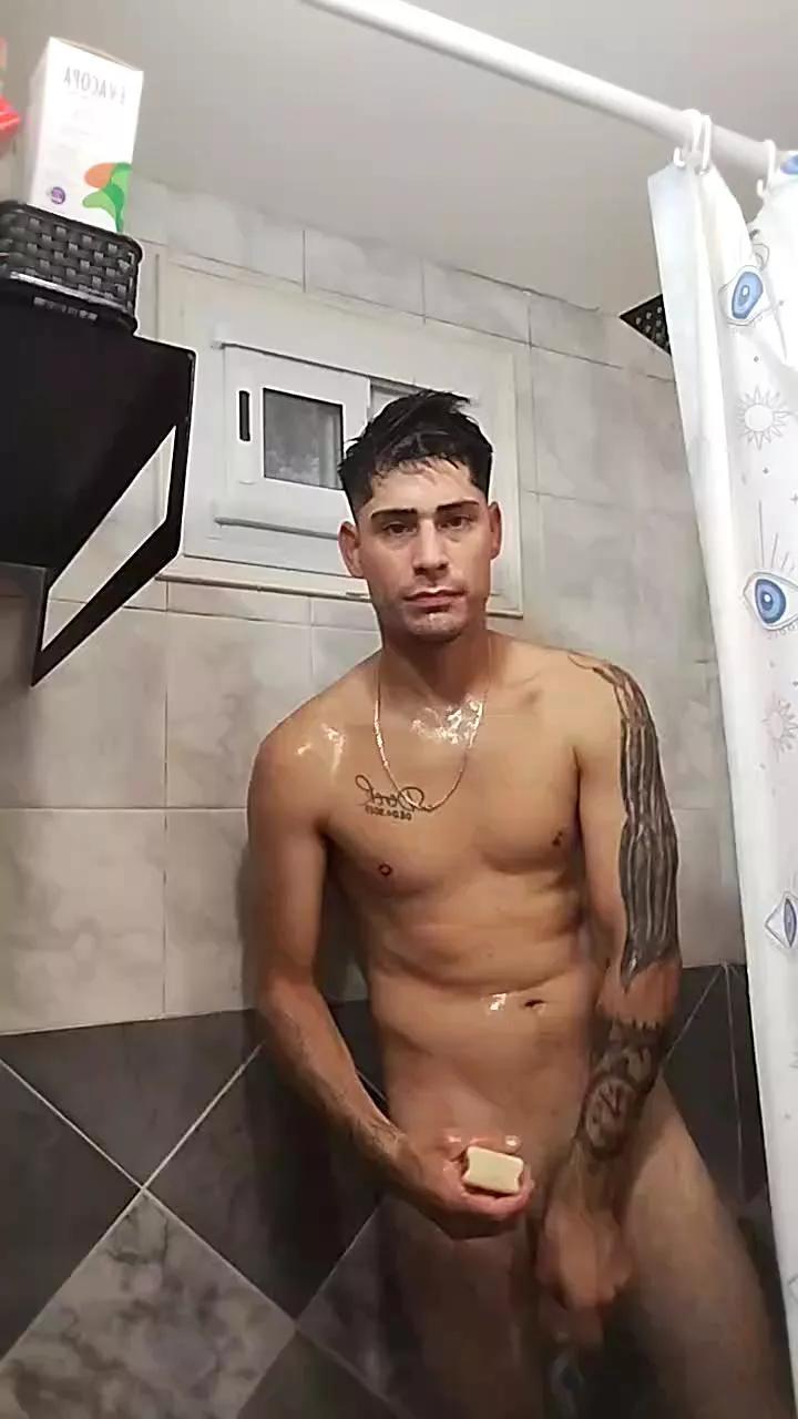 Pabloxx24 on Cam4 