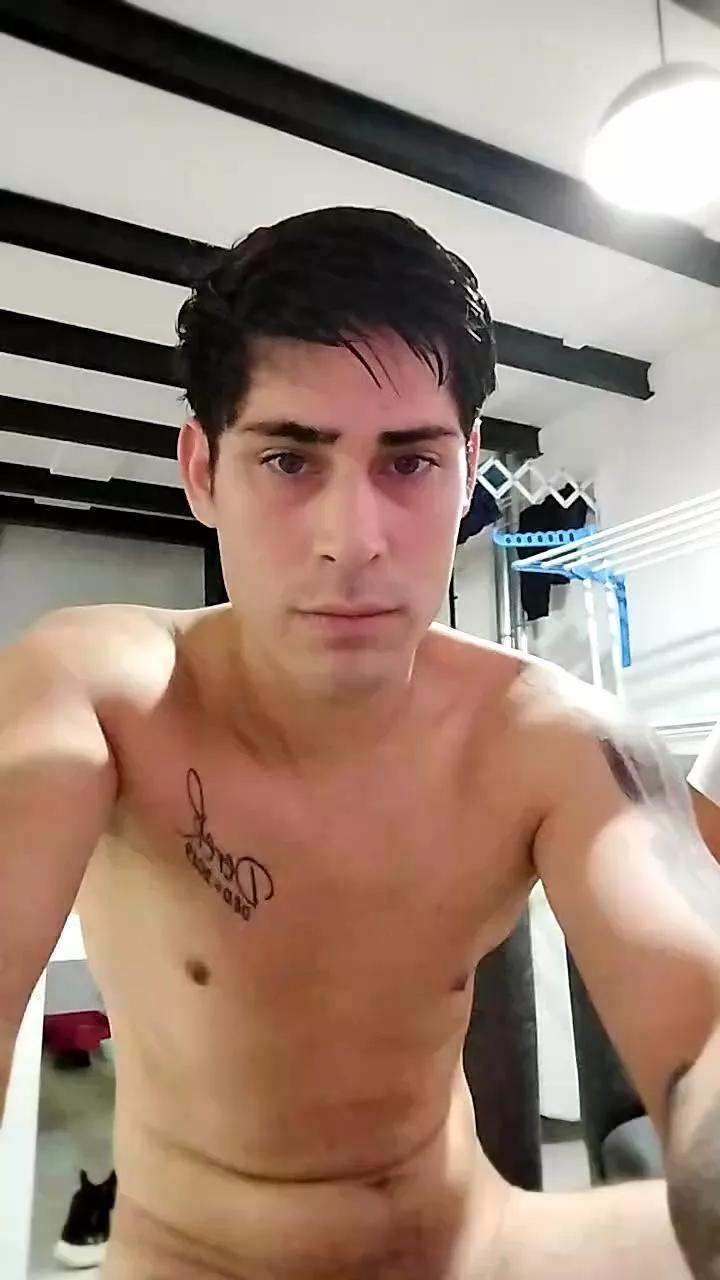 Pabloxx24 on Cam4 