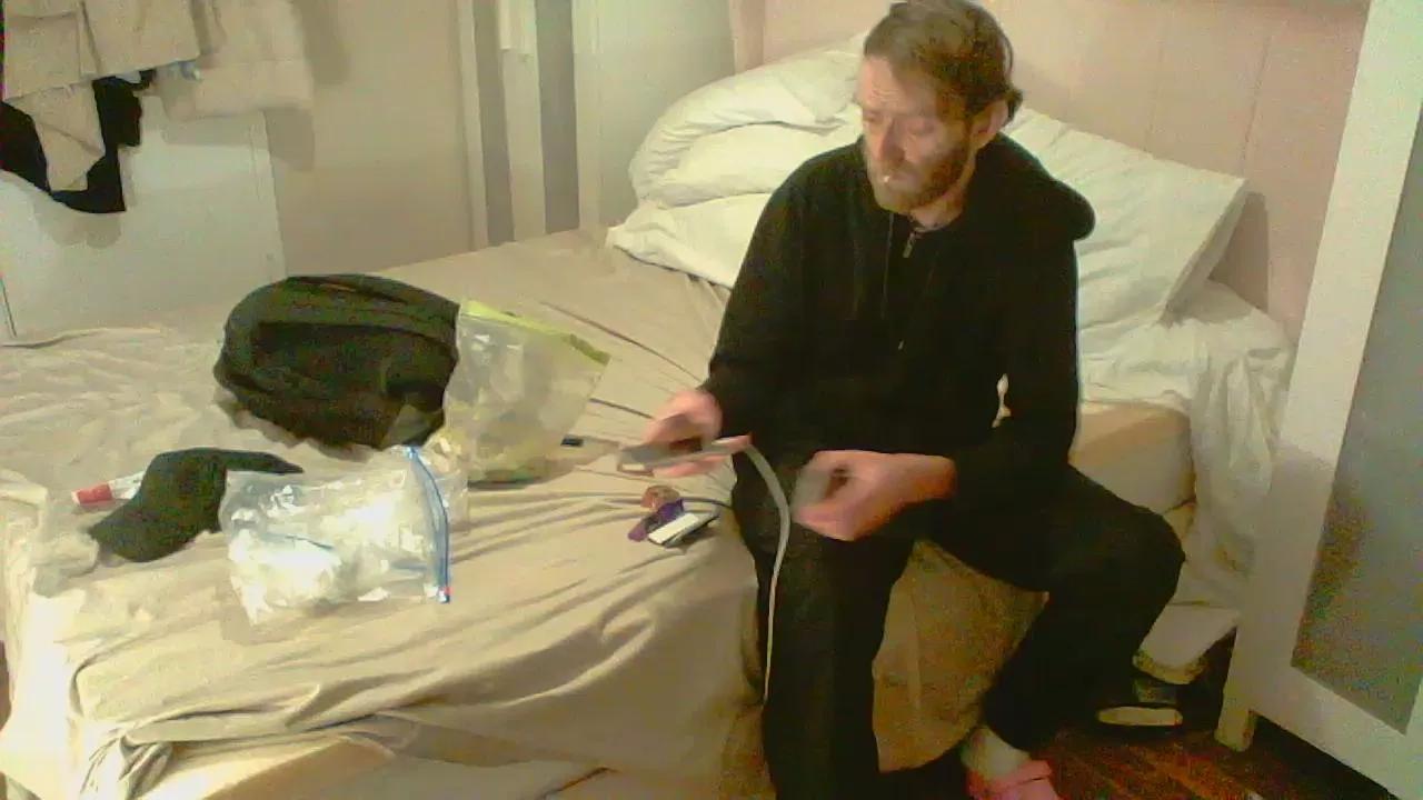 randomboy4 on Cam4 