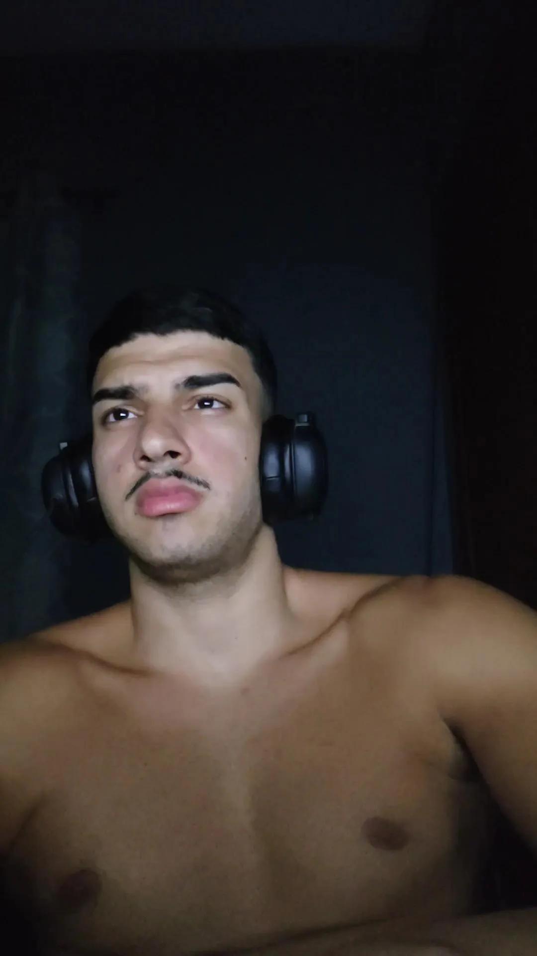 robsonhaha on Cam4 