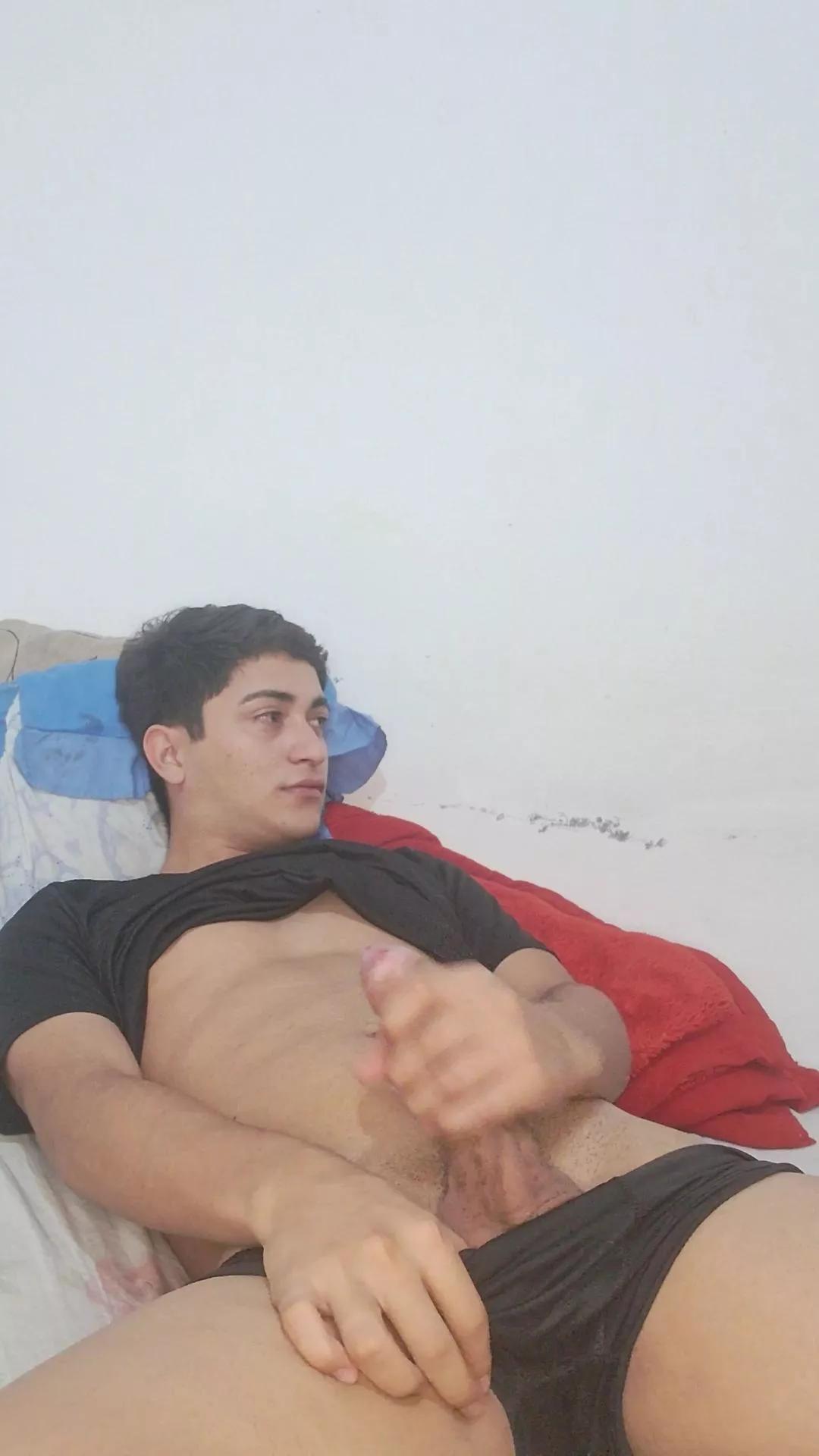 Tavinh067 on Cam4 