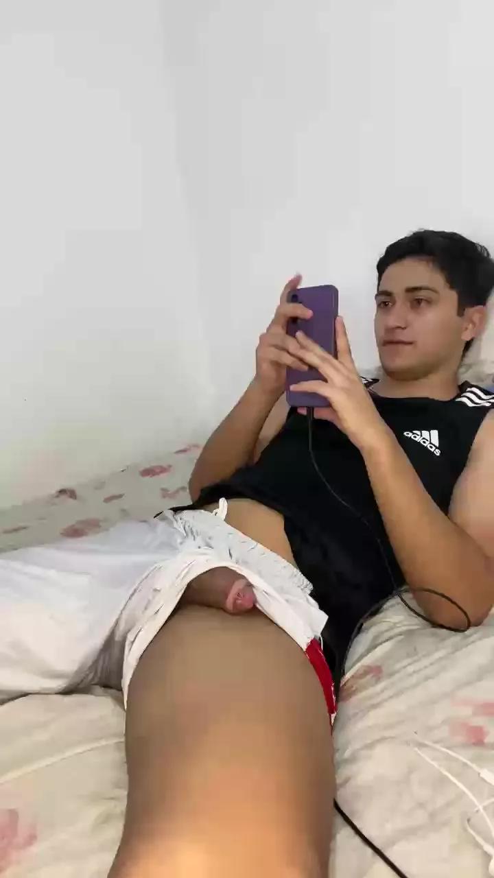 Tavinh067 on Cam4 
