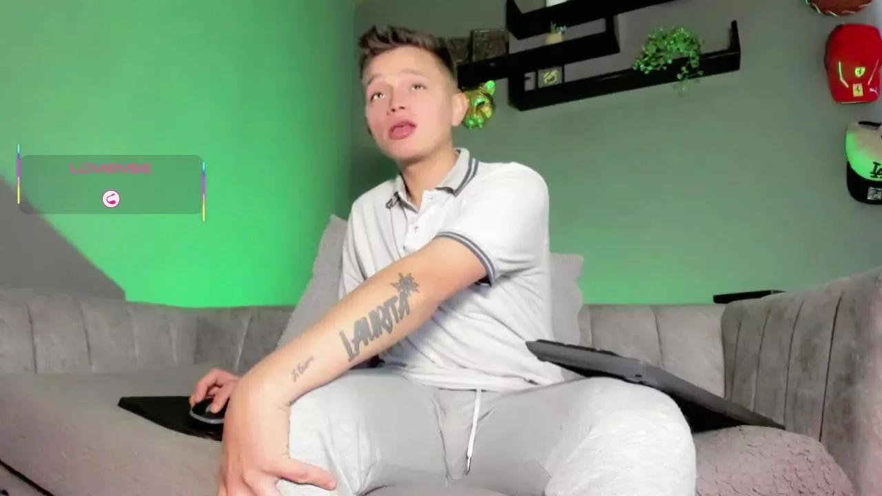 TimWolf_ on Cam4 