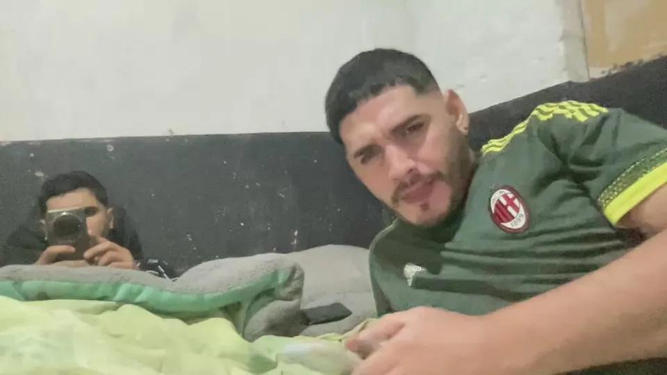 Yosisoy74 on Cam4 