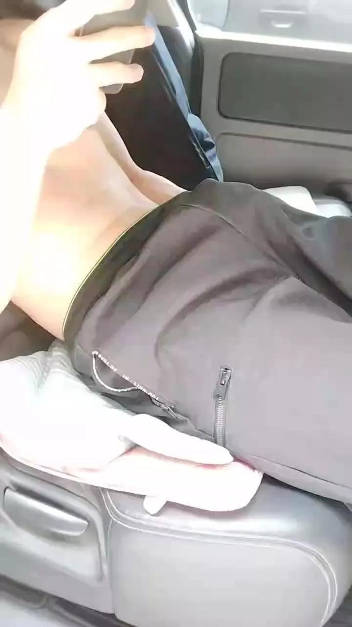zachs4545 on Cam4 