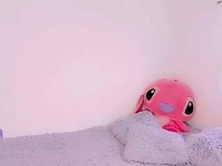 bellahottestt
