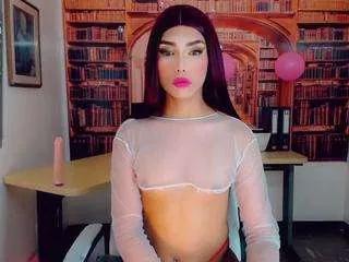 emeli-roushot from CamSoda