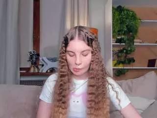 linncrago on CamSoda 