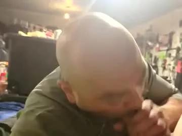 2dadsandson from Chaturbate