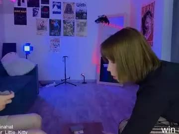 819sunflowerinahat2016 from Chaturbate is Freechat