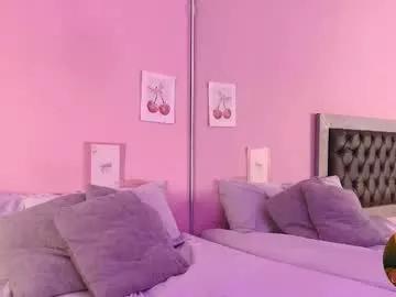 Girls: discover live performances with matured cam models, from teasing to fixations, in a variety of stunning live sex cams.