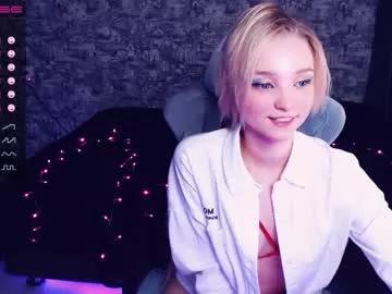 _b_a_n_s_h_e_e_ from Chaturbate