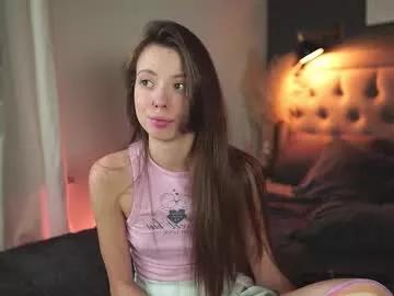 Girls: discover live performances with matured cam models, from teasing to fixations, in a variety of stunning live sex cams.