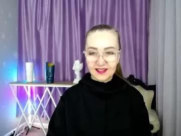 Girls: discover live performances with matured cam models, from teasing to fixations, in a variety of stunning live sex cams.