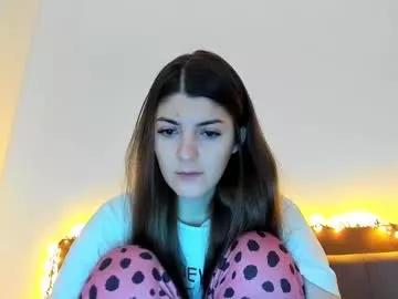Girls: discover live performances with matured cam models, from teasing to fixations, in a variety of stunning live sex cams.