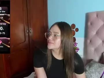 Girls: discover live performances with matured cam models, from teasing to fixations, in a variety of stunning live sex cams.