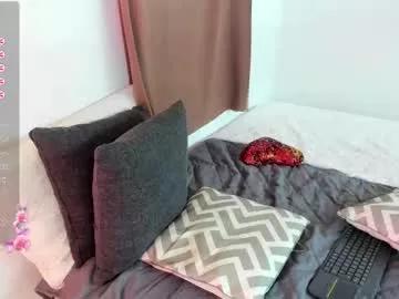 Girls: discover live performances with matured cam models, from teasing to fixations, in a variety of stunning live sex cams.