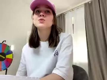 Girls: discover live performances with matured cam models, from teasing to fixations, in a variety of stunning live sex cams.