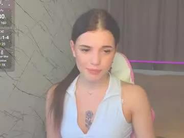 Girls: discover live performances with matured cam models, from teasing to fixations, in a variety of stunning live sex cams.