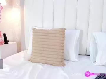 Girls: discover live performances with matured cam models, from teasing to fixations, in a variety of stunning live sex cams.