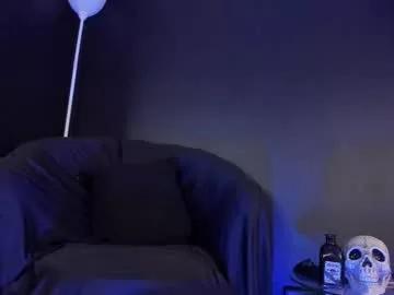 Girls: discover live performances with matured cam models, from teasing to fixations, in a variety of stunning live sex cams.