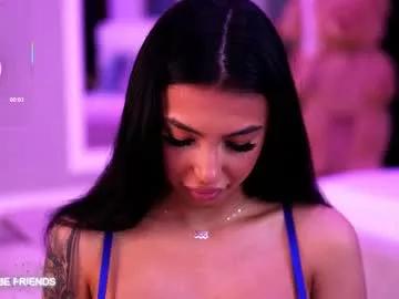 Girls: discover live performances with matured cam models, from teasing to fixations, in a variety of stunning live sex cams.