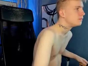 Girls: discover live performances with matured cam models, from teasing to fixations, in a variety of stunning live sex cams.