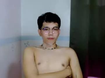 Girls: discover live performances with matured cam models, from teasing to fixations, in a variety of stunning live sex cams.