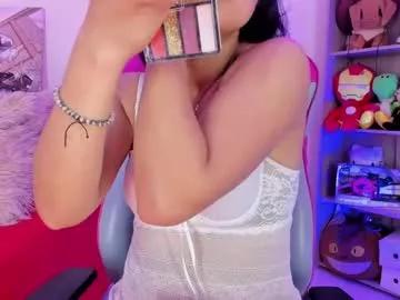 Girls: discover live performances with matured cam models, from teasing to fixations, in a variety of stunning live sex cams.