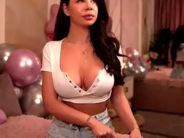 Girls: discover live performances with matured cam models, from teasing to fixations, in a variety of stunning live sex cams.