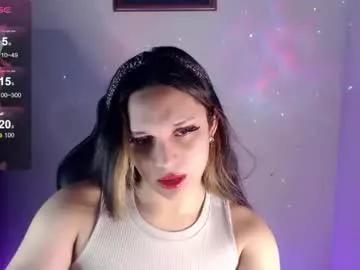 Girls: discover live performances with matured cam models, from teasing to fixations, in a variety of stunning live sex cams.