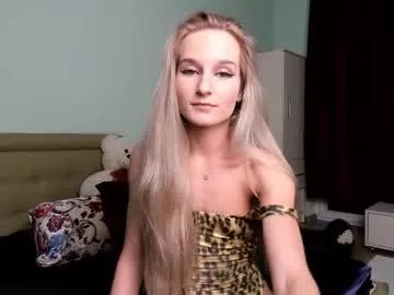 Girls: discover live performances with matured cam models, from teasing to fixations, in a variety of stunning live sex cams.