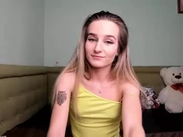 Girls: discover live performances with matured cam models, from teasing to fixations, in a variety of stunning live sex cams.