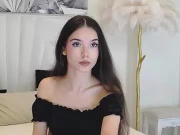Girls: discover live performances with matured cam models, from teasing to fixations, in a variety of stunning live sex cams.