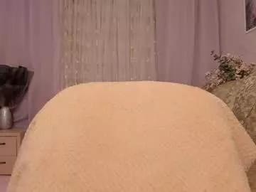 Girls: discover live performances with matured cam models, from teasing to fixations, in a variety of stunning live sex cams.