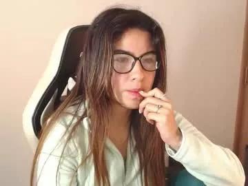 Girls: discover live performances with matured cam models, from teasing to fixations, in a variety of stunning live sex cams.